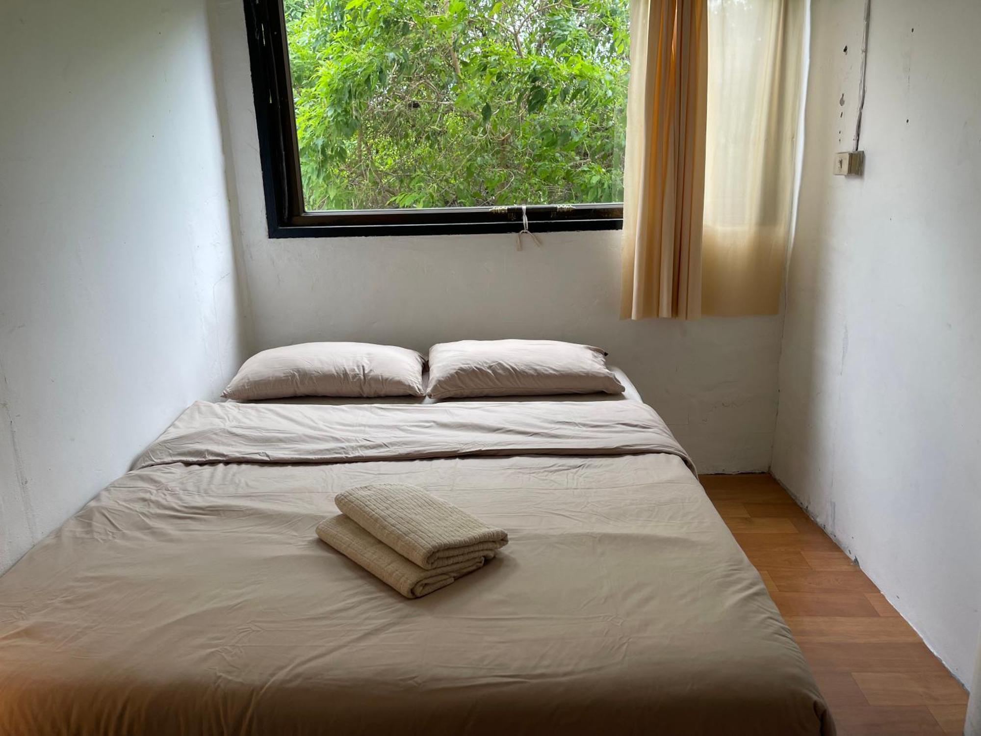 Budget Room Koh Phangan Pier With Ac Extérieur photo